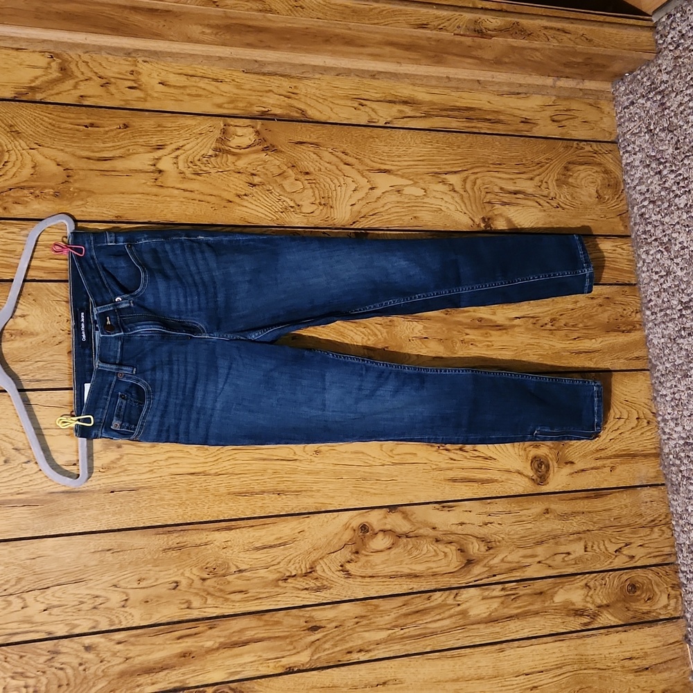 NWOT Calvin KLEIN Jeans SIZE 2/26